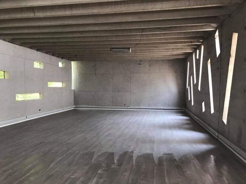 Detalle del acabado liso del hormigón